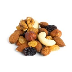 Горіхи та насіння