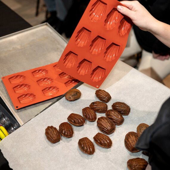 Форма силиконовая Pavoni Формафлекс Мадлен, изображение 3 Форма силиконовая Pavoni Формафлекс Мадлен, изображение 3