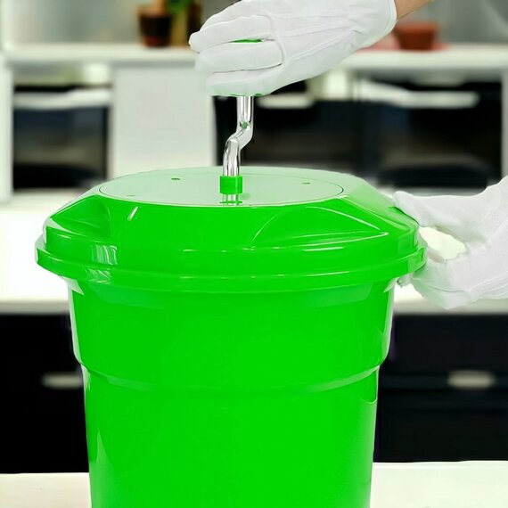 Сушарка для зелені та салату ручна зелена 25 л, зображення 8 Сушарка для зелені та салату ручна зелена 25 л, зображення 8